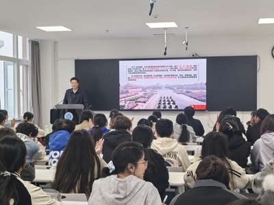 校党委书记毕明福到历史文化旅游学院讲思政课