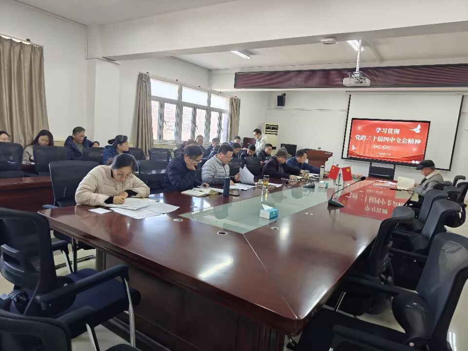 63e9355cf0514e00a0983b74f8bb3d07.jpg 63e9355cf0514e00a0983b74f8bb3d07.jpg